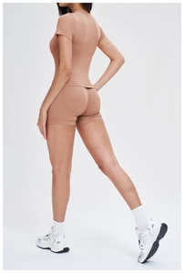 Détails du short de yoga sans couture taille haute et haut avec coupe sculptante