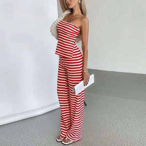 Ensemble chic deux pièces en tricot à rayures rouges et blanches avec haut et pantalon