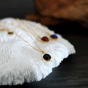 18K gold plated titanium necklace with round natural agate stone pendant for women