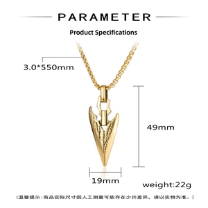 Detailed view of gold arrowhead pendant necklace with 3.0mm chain width and 550mm length