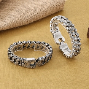 Retro stainless steel curb chain bracelet with engraved silver totem patterns for men