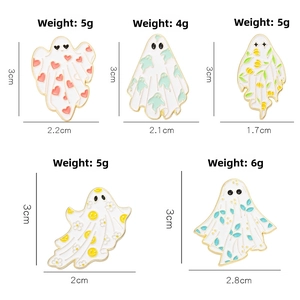 Detailed size and weight chart for five cartoon ghost Halloween enamel pins in gold alloy