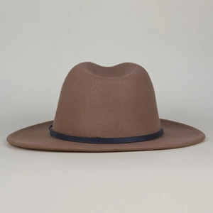 Detailed view of brown wool felt fedora with a navy blue belt band and flat wide brim