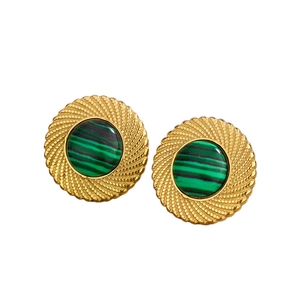 Boucles d'oreilles vintage en or 18K avec malachite verte et texture spirale
