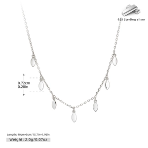 Detailansicht der s925 Sterlingsilber Kette mit Pailletten-Anhängern und Maßen