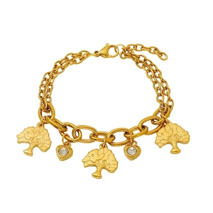 Dettaglio del bracciale a doppia catena placcato oro 18K con ciondoli albero e cuore