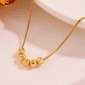 Vintage frosted gold five-bead pendant necklace with elegant box chain for women
