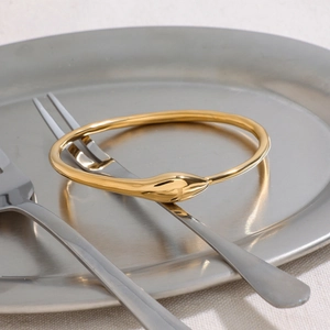 Bracciale a serpente in acciaio inossidabile oro 18K con design a goccia lucida