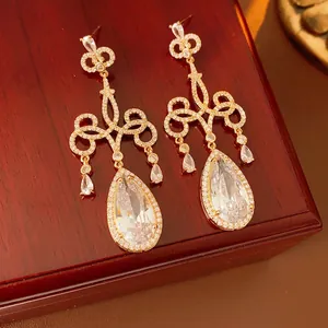 Boucles D'oreilles Pendantes Goutte Baroque Pour Femmes Cuivre Zircon Pavé Style Palais De Luxe Avec Silver Earring Post