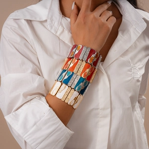 Vintage geometric enamel stretch bracelets with colorful wavy patterns and hammered metal finish