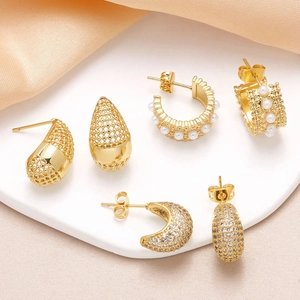 Fashion Stud Earrings 18K Gold Plated Copper Water Drop Hollow Pave Cubic Zirconia Artificial Pearl For Women