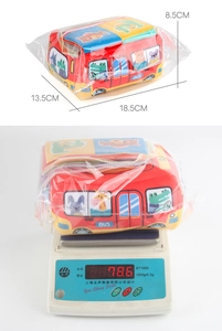 Size and weight details of the red bus baby cloth book toy box measuring 18.5x13.5x8.5 cm