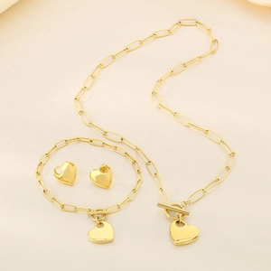 Three-piece 18K gold plated stainless steel set with paperclip chains and heart charms