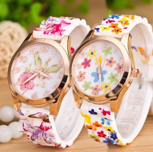 Women Quartz Watch Floral Print Silicone Strap Alloy Case Flower Pattern Analog Arabic Numerals Fashion Elegant
