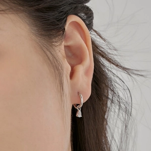 Elegant S925 sterling silver hoop earrings with pear-shaped water drop pendant for women