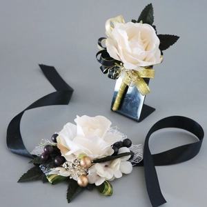 Boutonnière De Mariage Élégante Et Corsage De Poignet Avec Rose En Satin Rubans Noir Or Dentelle Pour Marié Bal