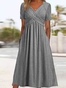 Short sleeve grey V-neck midi dress with elastic waist and pockets for women