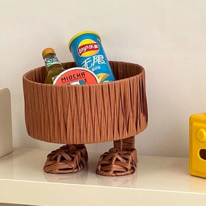 Creative brown woven foot-shaped storage basket for desktop snacks and home decor