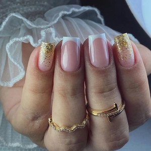 Unghie Finte Press On French Bianco Glitter Oro Sfumato Rosa Nude Lunghe Quadrate Eleganti Per Donne
