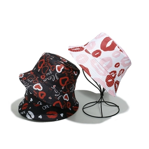 Chapeau Bob De La Saint Valentin Mode Imprimé Coeur Amour Lèvres Protection Solaire Voyage Polyester Femmes Hommes