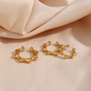 Three-piece gold-plated rivet ear cuffs in a stylish irregular wave design for women