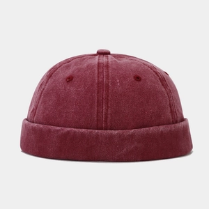 Bonnet docker rétro bordeaux en coton délavé avec design de calotte miki sans bordure