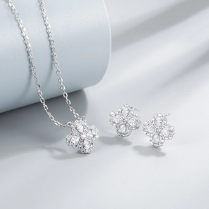 S925 Sterling silver clover jewelry set with sparkling zircon necklace and earrings