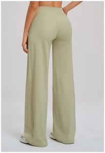 Détail de la couture en V au dos du pantalon de sport large taille haute vert sauge