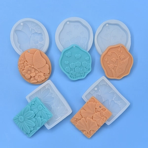 Moule en silicone DIY pour pendentifs marguerite papillon ginkgo et tulipe