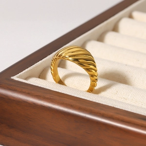 Croissant Ring 18K Gold Plated Stainless Steel Wrinkled Texture Ribbed Band Vintage Jewelry For Women