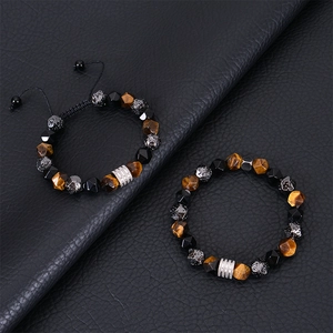 Bracelet pour homme en œil de tigre et obsidienne noire avec détails en acier