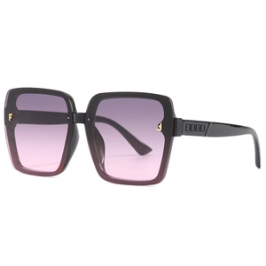 Occhiali da sole squadrati oversize alla moda con montatura nera e lenti viola sfumate