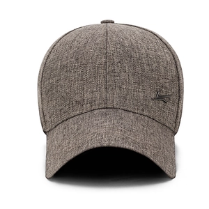 Casquette de baseball business en tissu marron texturé avec logo métal et visière