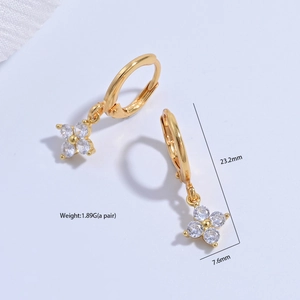 S925 sterling silver gold clover hoop earrings with zircon, size 23.2mm by 7.6mm