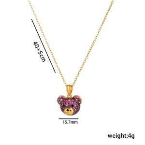 Collier plaqué or 18 carats avec pendentif ourson 3D serti de zircons roses