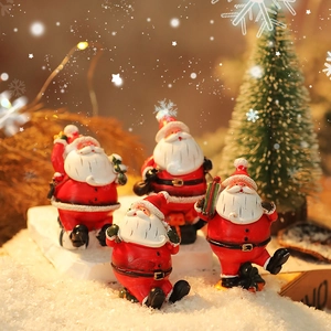 Mini resin Santa Claus figurines set for Christmas table decor with gift bags