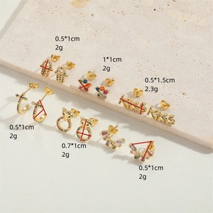 Ensemble de boucles d'oreilles fleurs plaquées or 14K avec zircons colorés