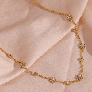 Gold Plated Stainless Steel Flower Necklace With White Zircon Dainty Chain Minimalist Ins Style Jewelry For Women