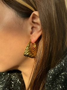 Detail of vintage 18k gold plated hollow trapezoid hoop earrings with ripple texture