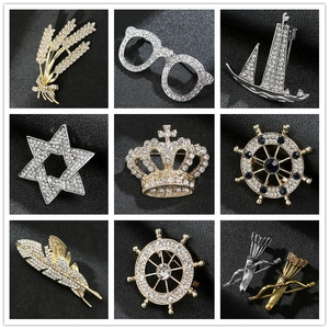 Alloy Rhinestone Brooches Pins For Men Suits Crown Ship Wheel Star Glasses Design Fashion Suit Accessories