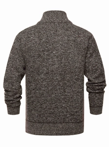 Dettaglio posteriore di un cardigan in maglia da uomo foderato in pile con polsini a coste
