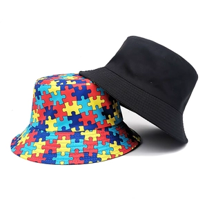 Lot de bobs réversibles en noir uni et imprimé blocs de couleurs pour homme et femme