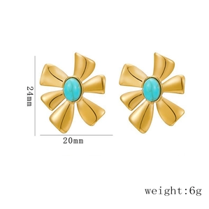 Gold flower-shaped earrings with blue inlaid natural stone and precise dimensions