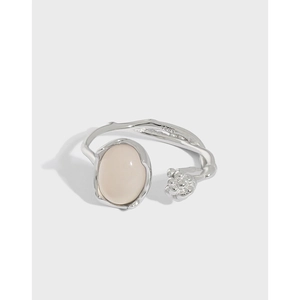 925 Sterling Silver Ring For Women Irregular Vine Texture White Agate Adjustable Open Band Niche Design Vintage Style