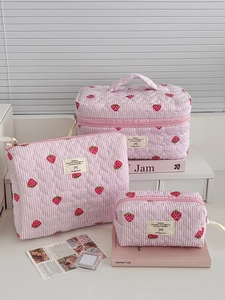 Quilted Strawberry Print Pink Striped Makeup Bag Large Capacity Portable Toiletry Organizer Polyester Zip Storage Case