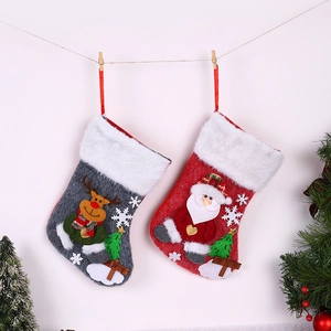 Grandes chaussettes de Noël en peluche avec motifs 3D Père Noël et renne décoratifs