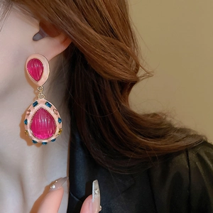 Vintage oval water drop earrings with pink crystals and multi-color diamonds for a retro look