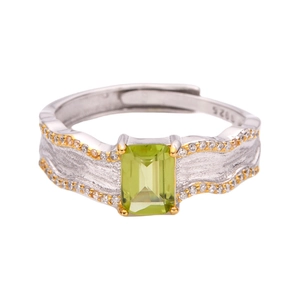 Elegant textured S925 sterling silver adjustable ring with natural peridot gemstone