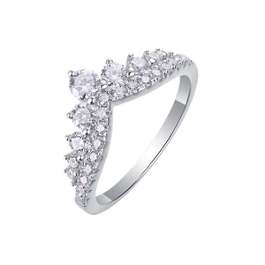 Elegant S925 sterling silver V-shaped chevron ring with brilliant white zircon stones