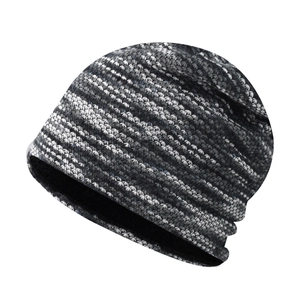 Unisex chunky fleece-lined knit beanie featuring a grey marl mixed weave pattern